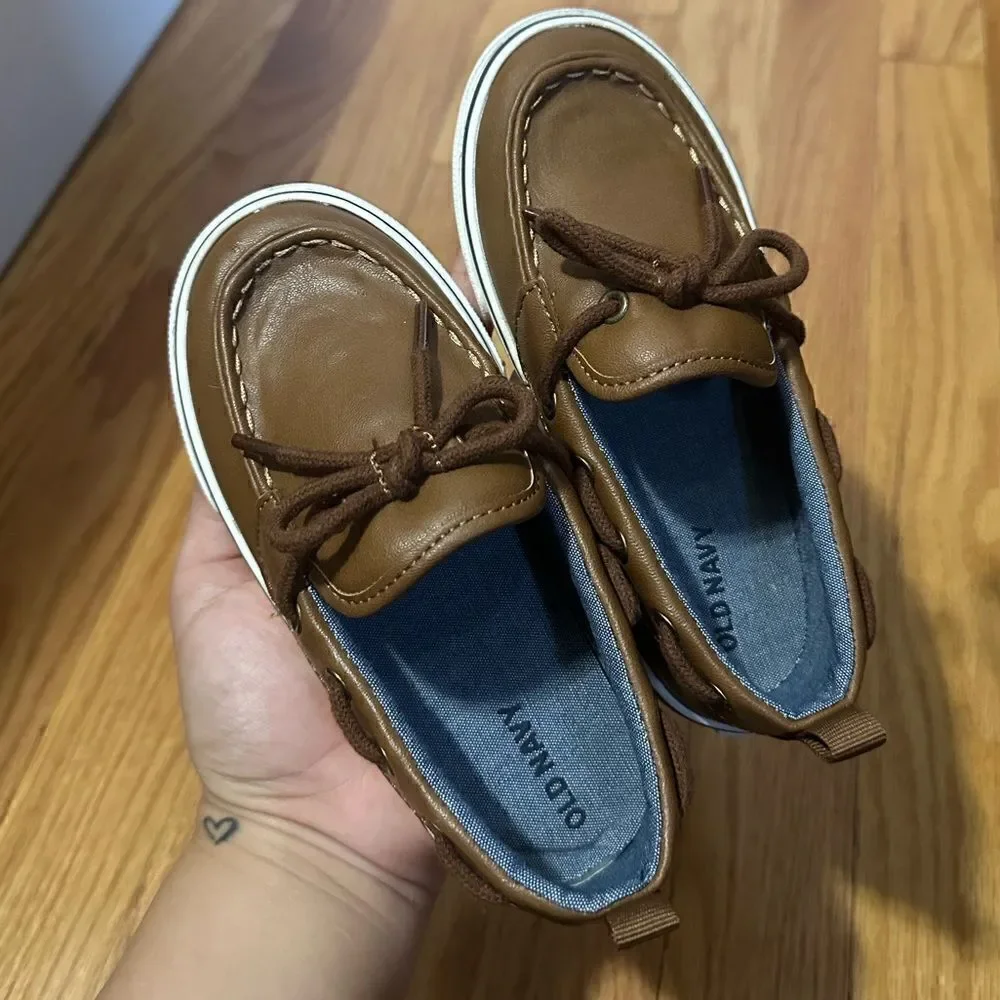 old navy | boat shoes